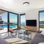 Ruba Villa *