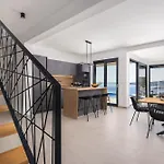 Ruba Villa *